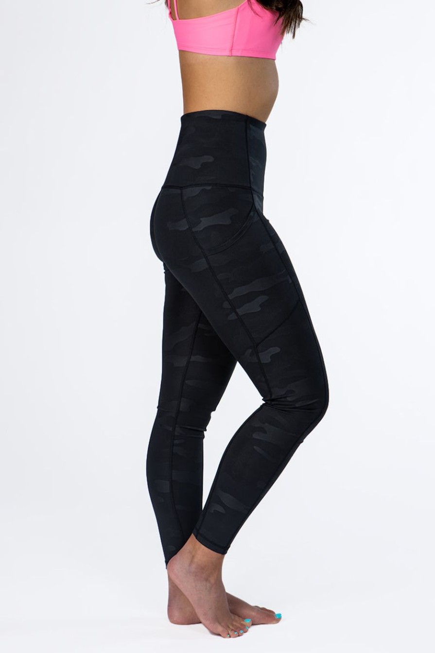 Athletic KIAVA Leggings | Black Camo Capri & Legging