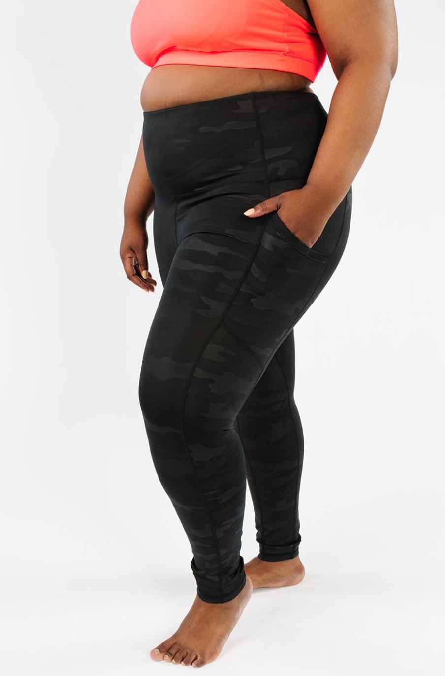 Athletic KIAVA Leggings | Black Camo Capri & Legging